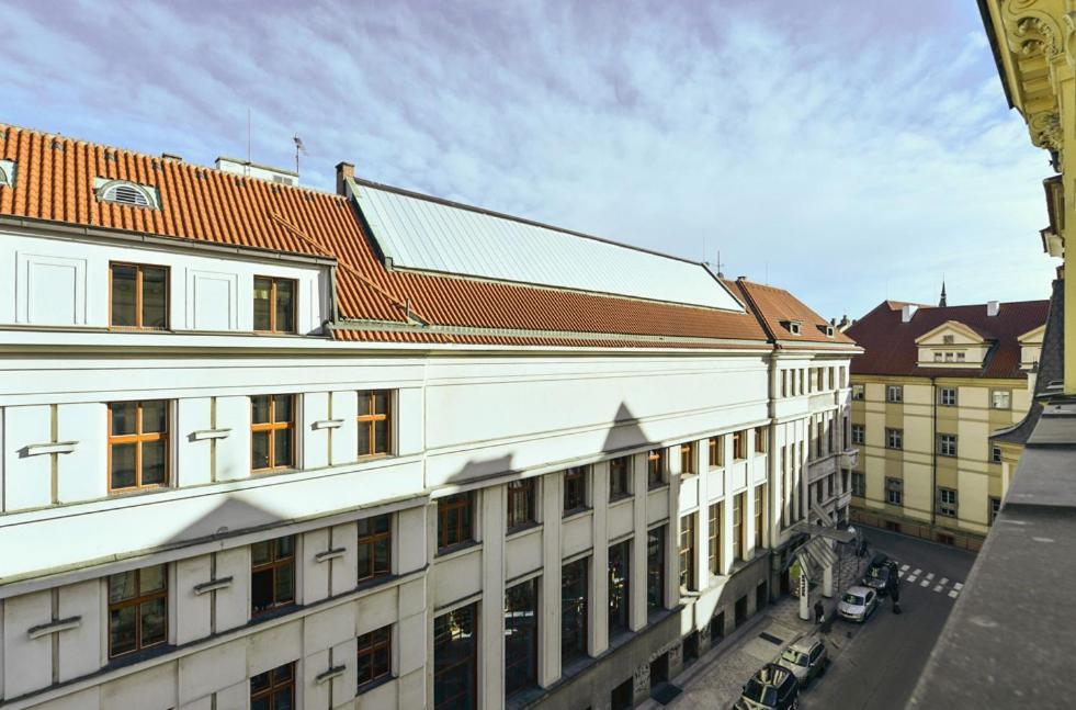 Apartament Large And Modern In The Heart Of Praga