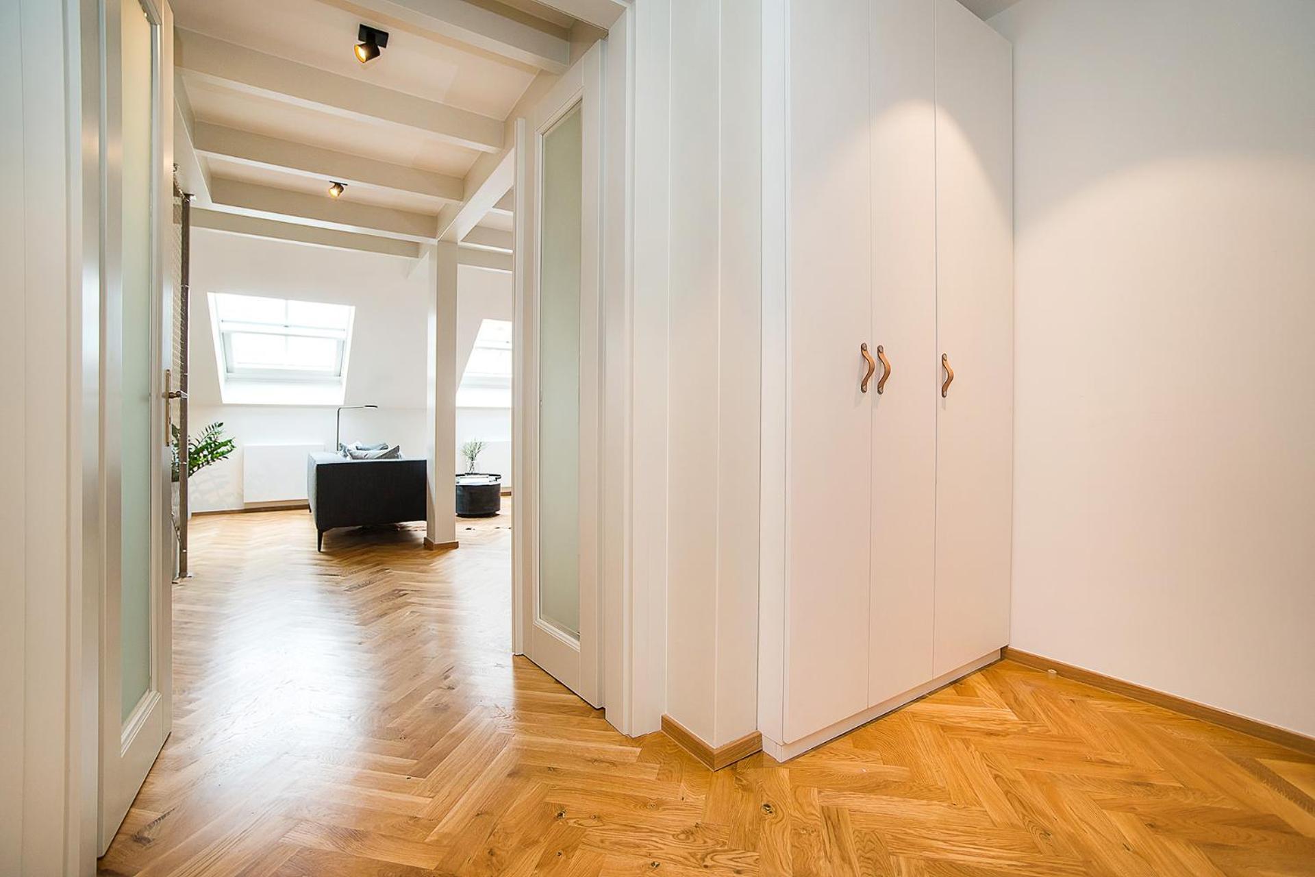 Large And Modern In The Heart Of Apartament